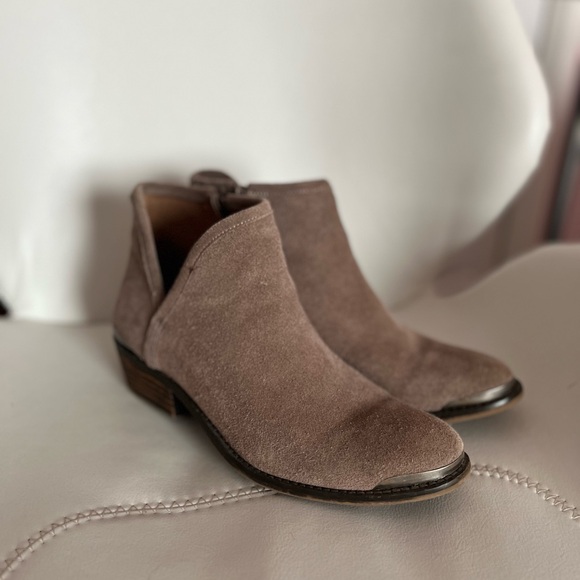 Lucky Brand Shoes - Lucky Brand Suede Tan Taupe Booties Boots Sz. 8